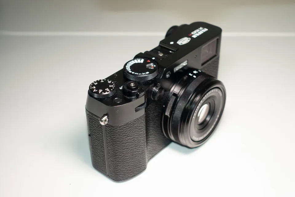 Fujifilm X100VI - Like New