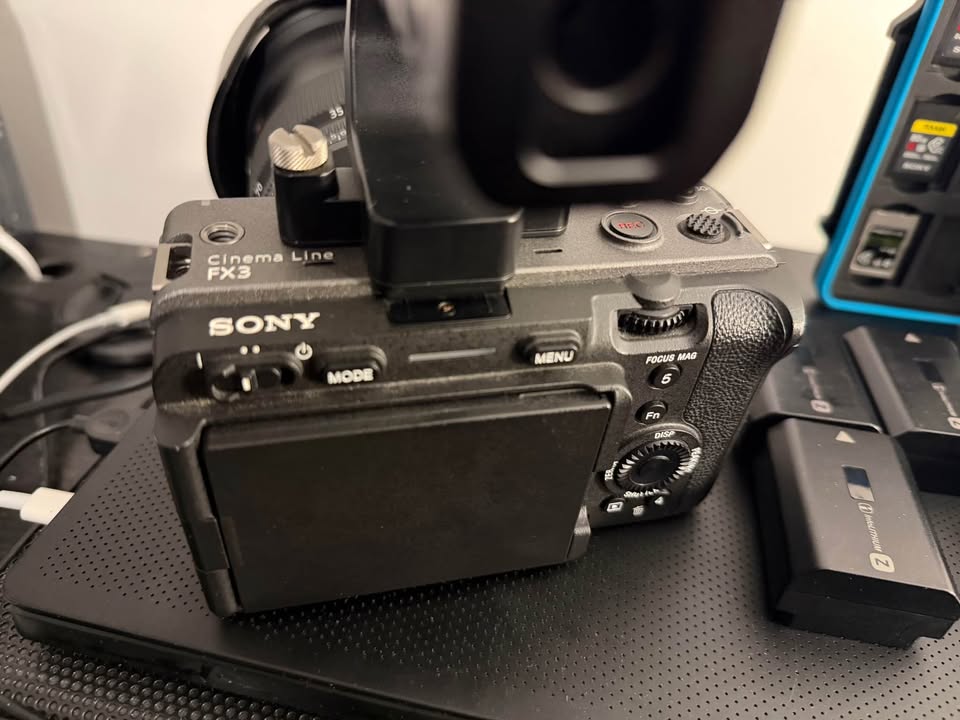 Sony FX3 Cinema Line Camera – Complete Cinematography Kit