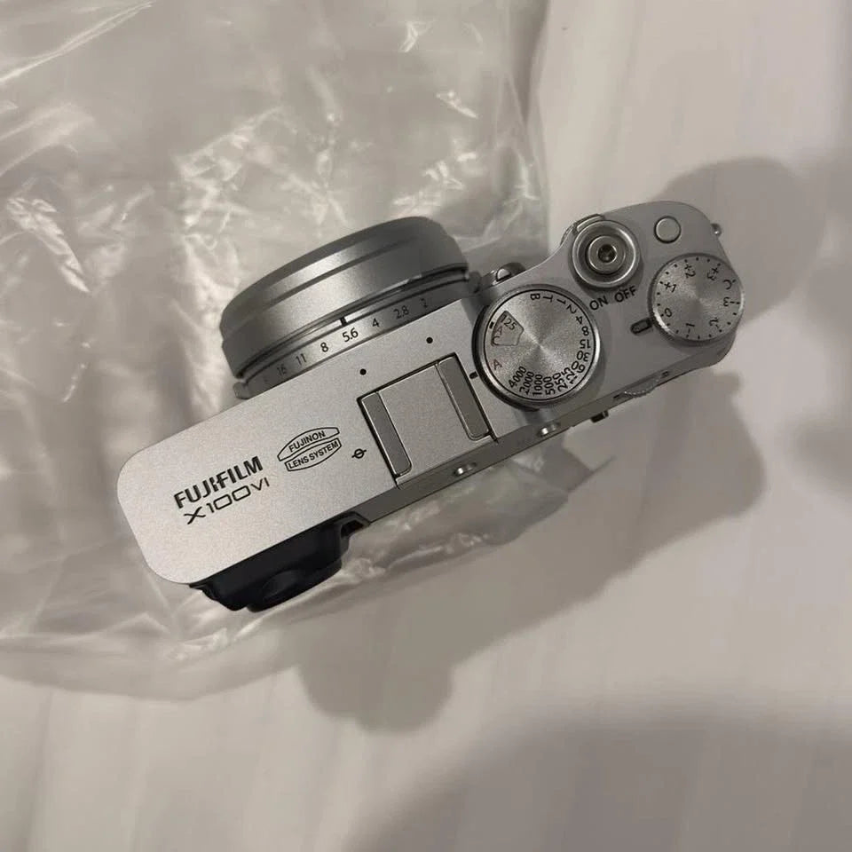 Fujifilm X100VI 40.2MP Compact Digital Camera Silver - New Condition