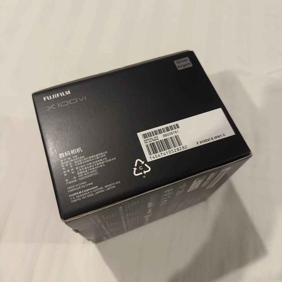 Fujifilm X100VI 40.2MP Compact Digital Camera Silver - New Condition